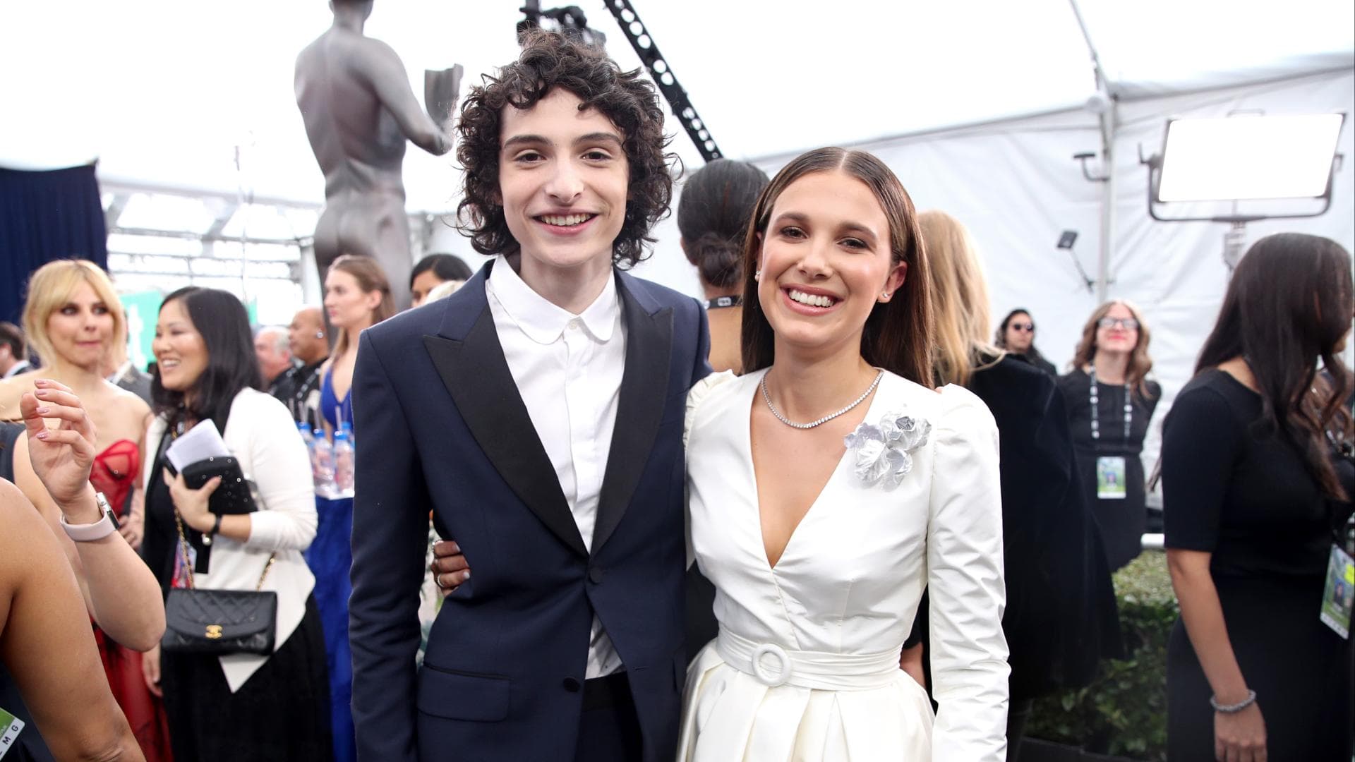 Millie Bobbie Brown und Finn Wolfhard 
