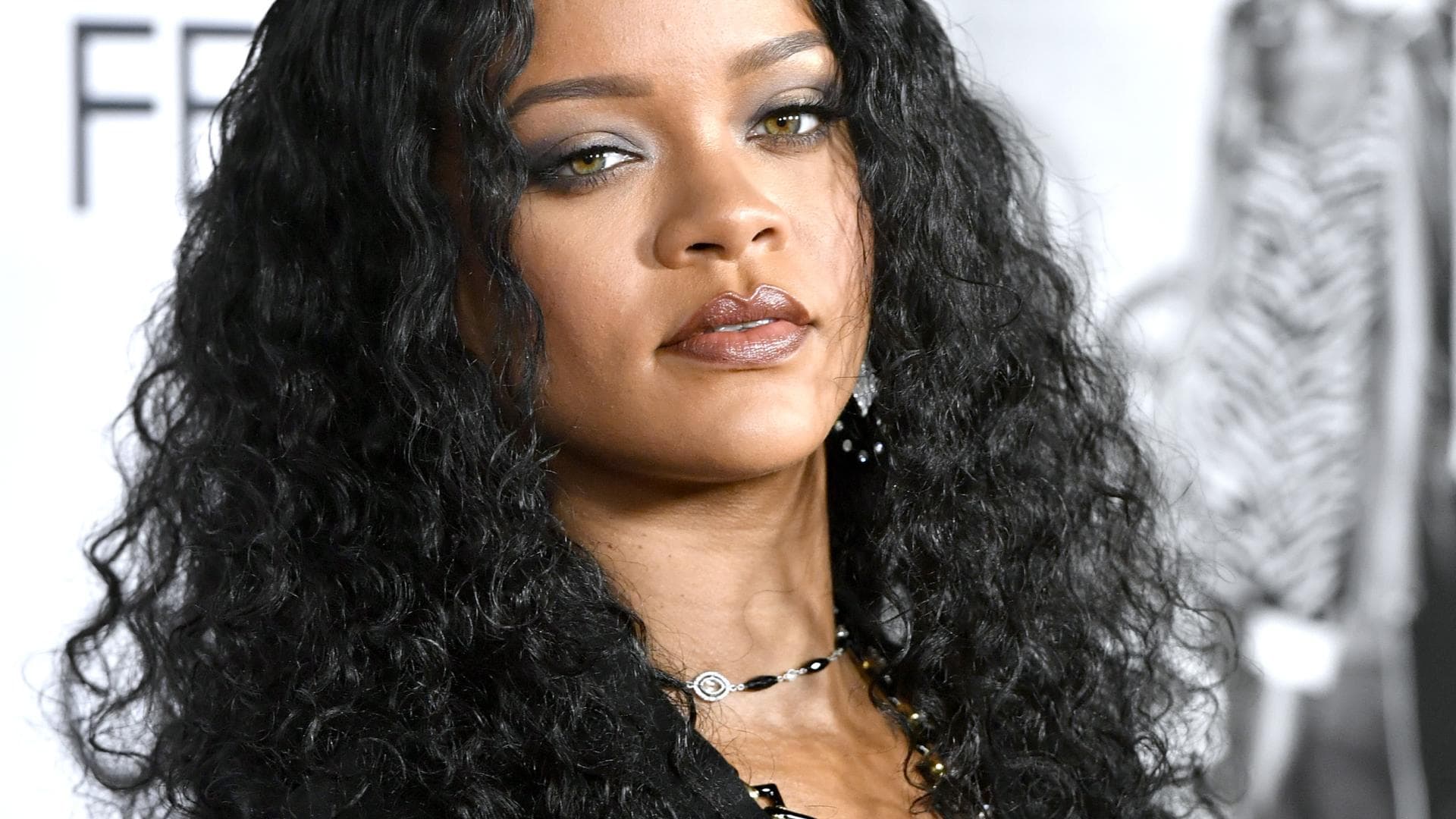 Rihanna 2019