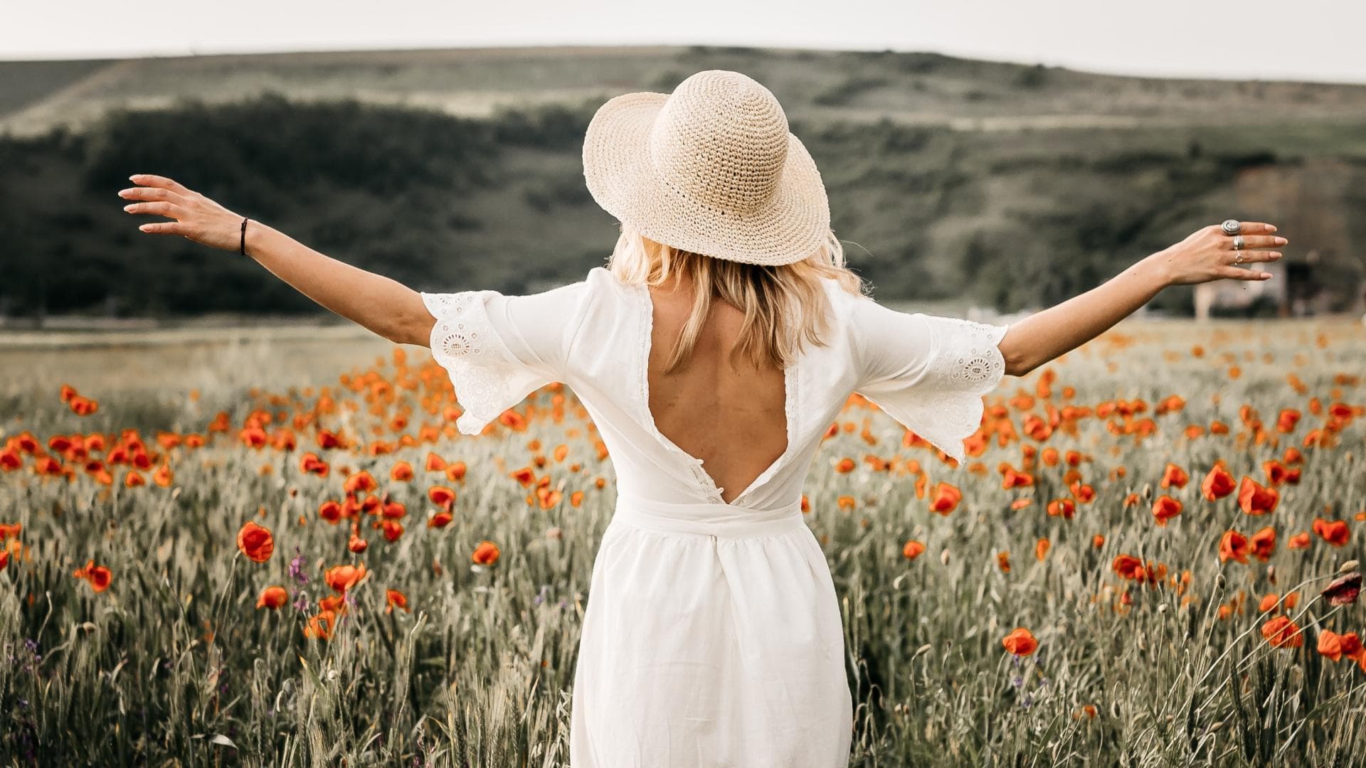 Horoskop Thema: Frau im Feld