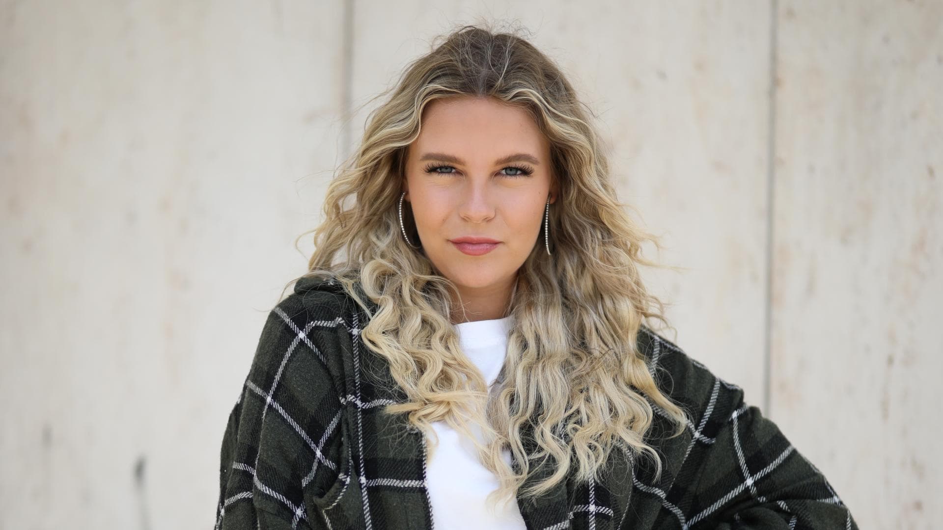Influencerin Dagi Bee