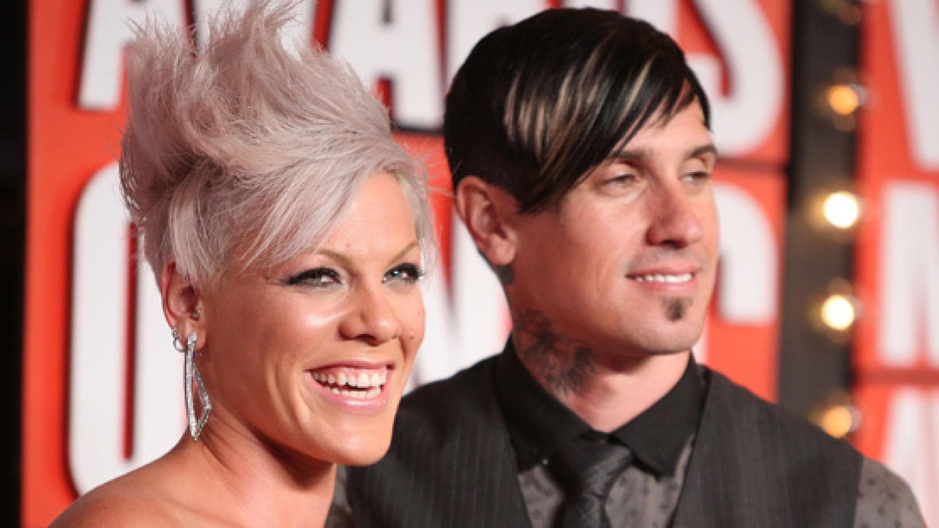 pink-und-carey-hart-getty-images-557x313-524856.jpg