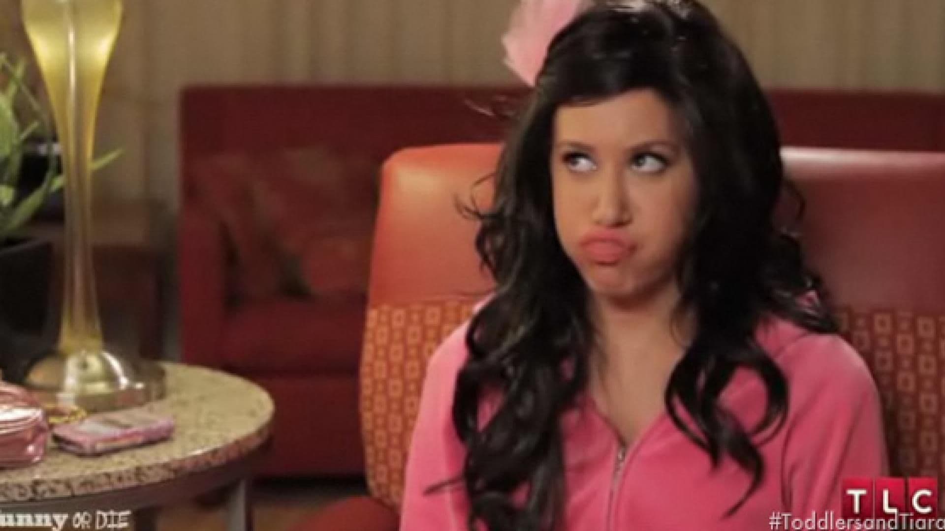 ashley-tisdale-macht-sich-lustig-ueber-toddlers-tiaras-557x313-1292415.jpg