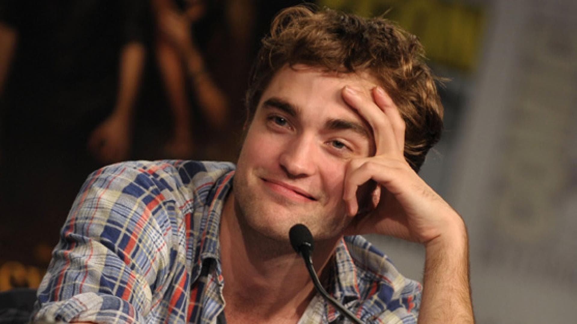 robsessed-robert-pattinson-getty-images-557x313-541350.jpg