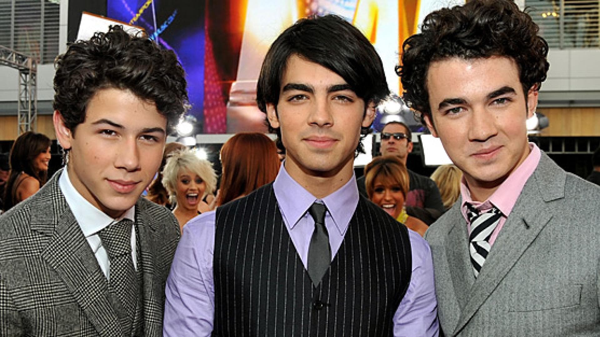 jonas-brothers-getty-images-557x313-531536.jpg