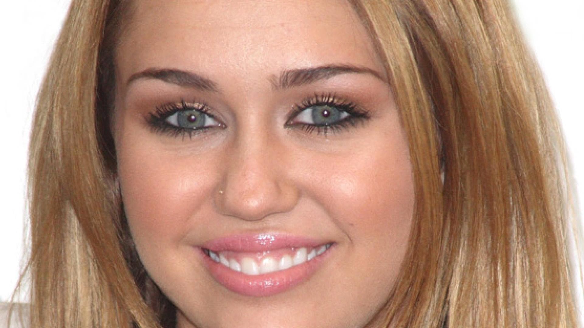 miley-cyrus-foto-ddpimages-557x313-1014054.jpg