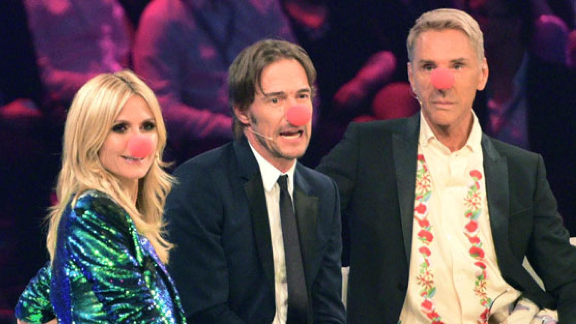 jury-mit-roten-nasen-getty-557-2052682.jpg
