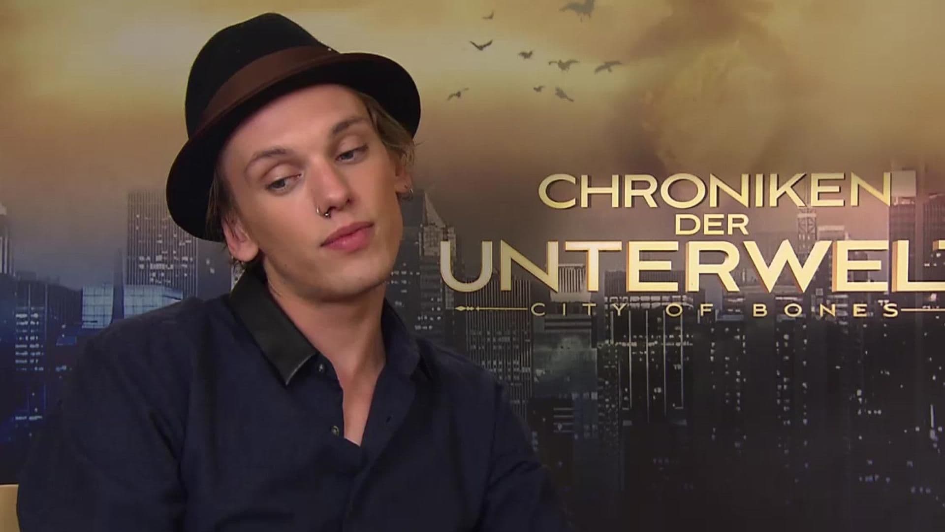 jamie-campbell-bower-interview_Quer.jpg