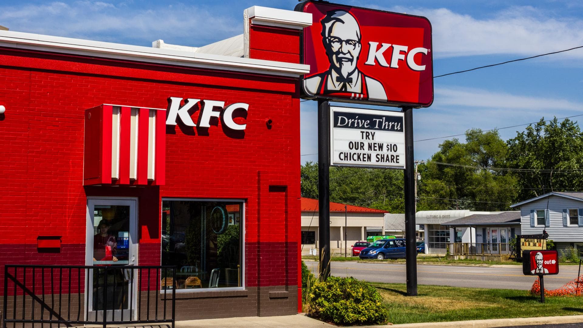 KFC verkauft jetzt Sonnencreme quer