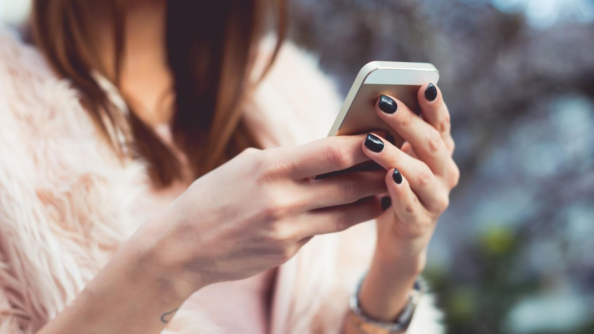smartphone-pinky-quer