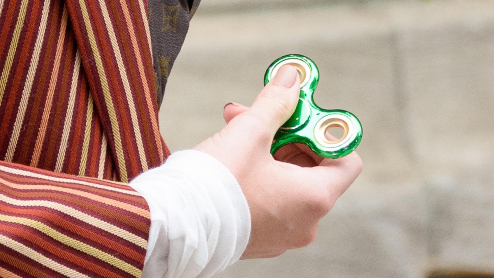 fidget-spinner-lip-balm-quer