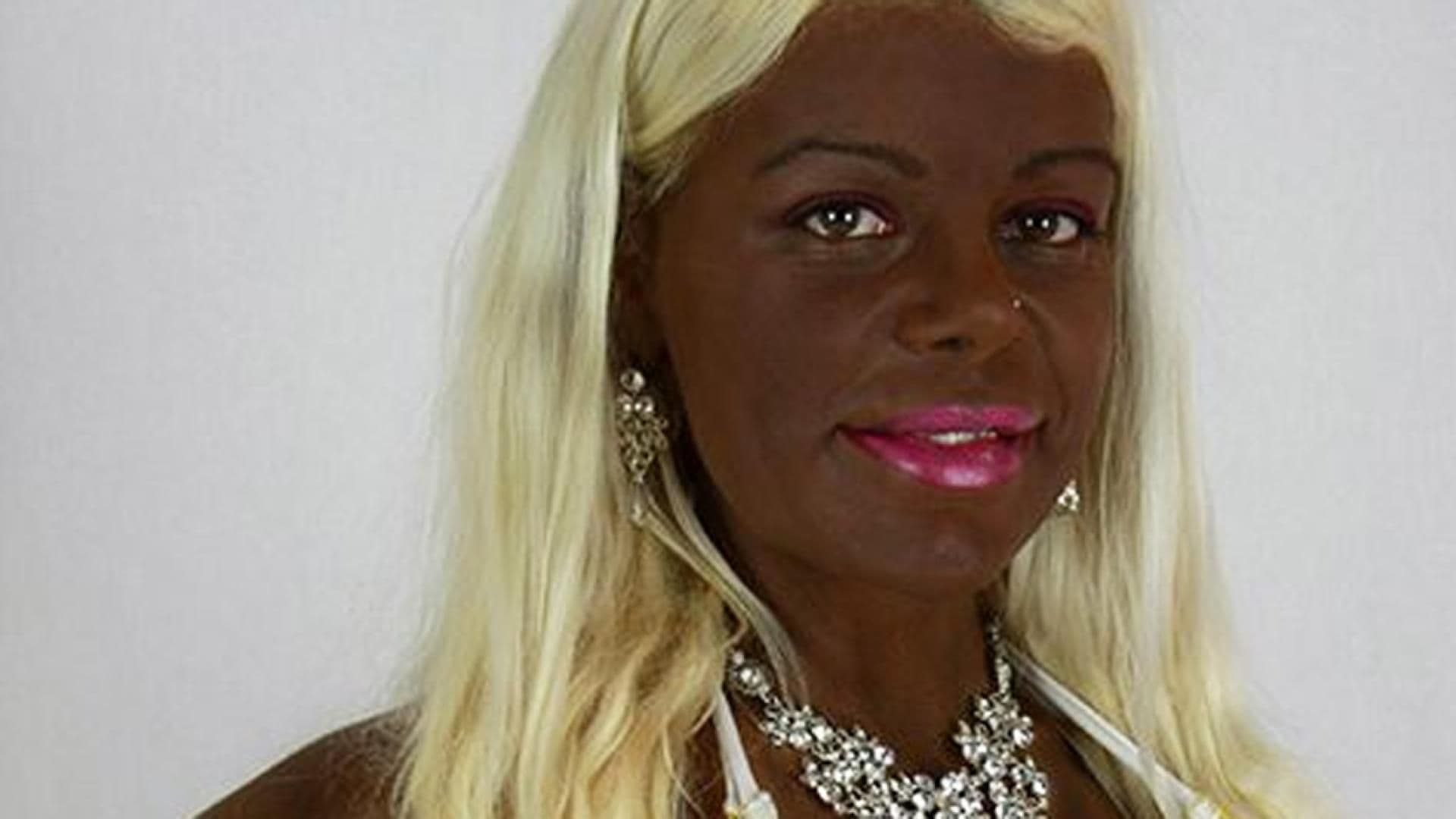 Martina-Big-schwarze-Barbie-quer