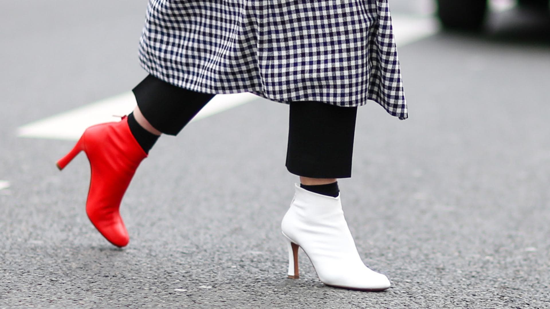 mismatched-shoes-quer
