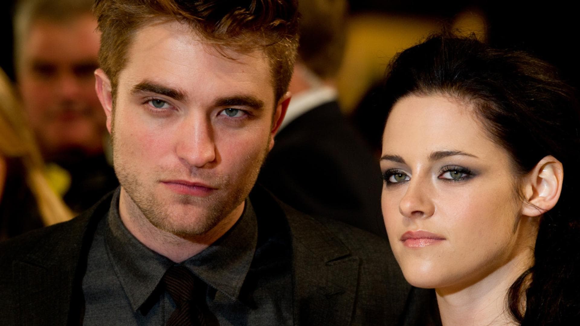 Robert Pattinson und Kristen Steward quer 