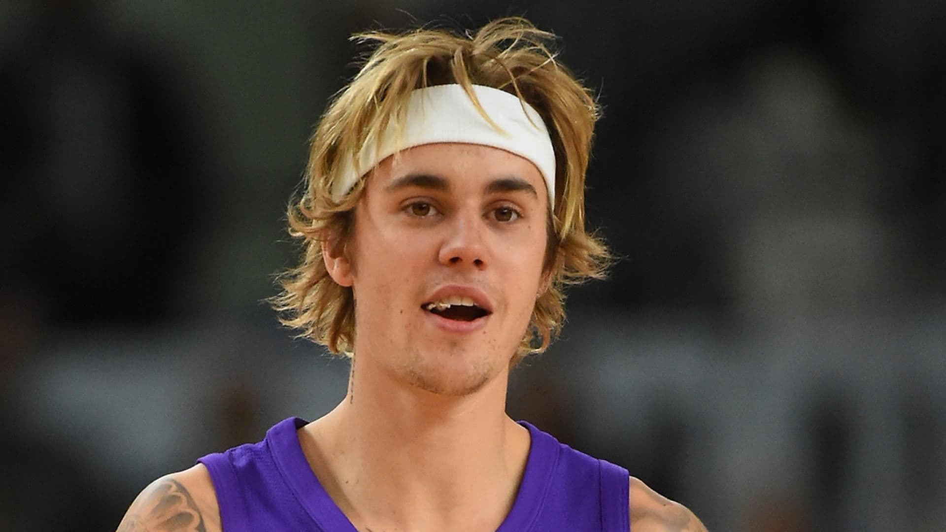 justin-bieber-bricht-tour-ab-quer