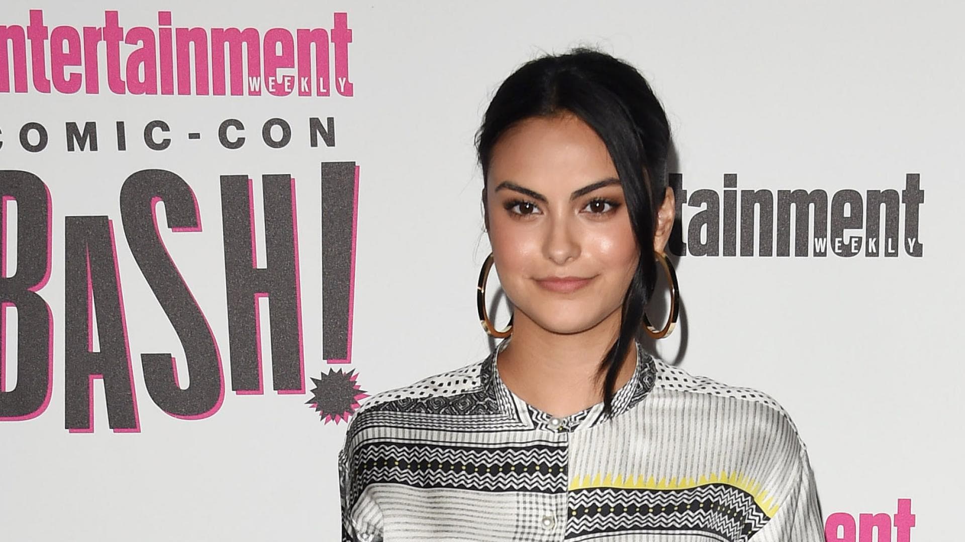 camila-mendes-quer