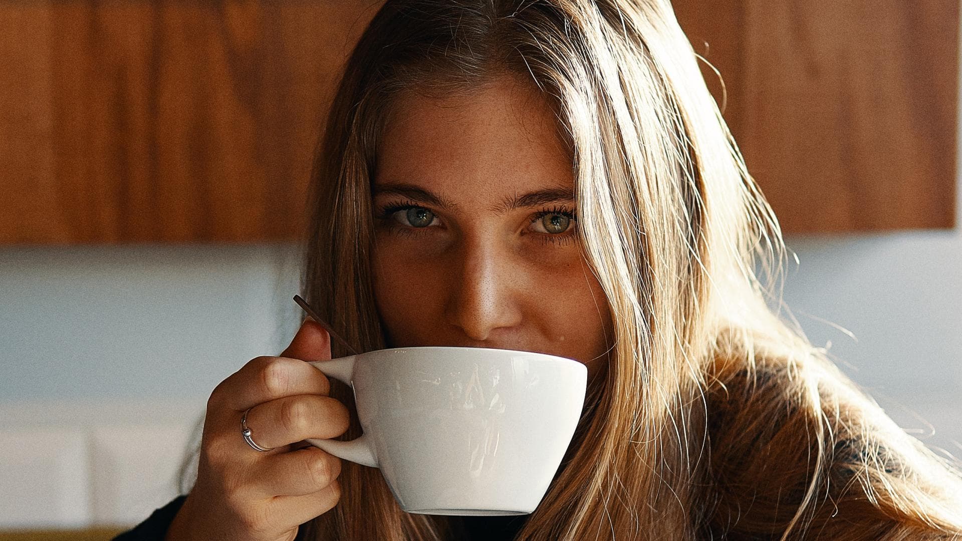 kaffee-lässt-brüste-schrumpfen-quer