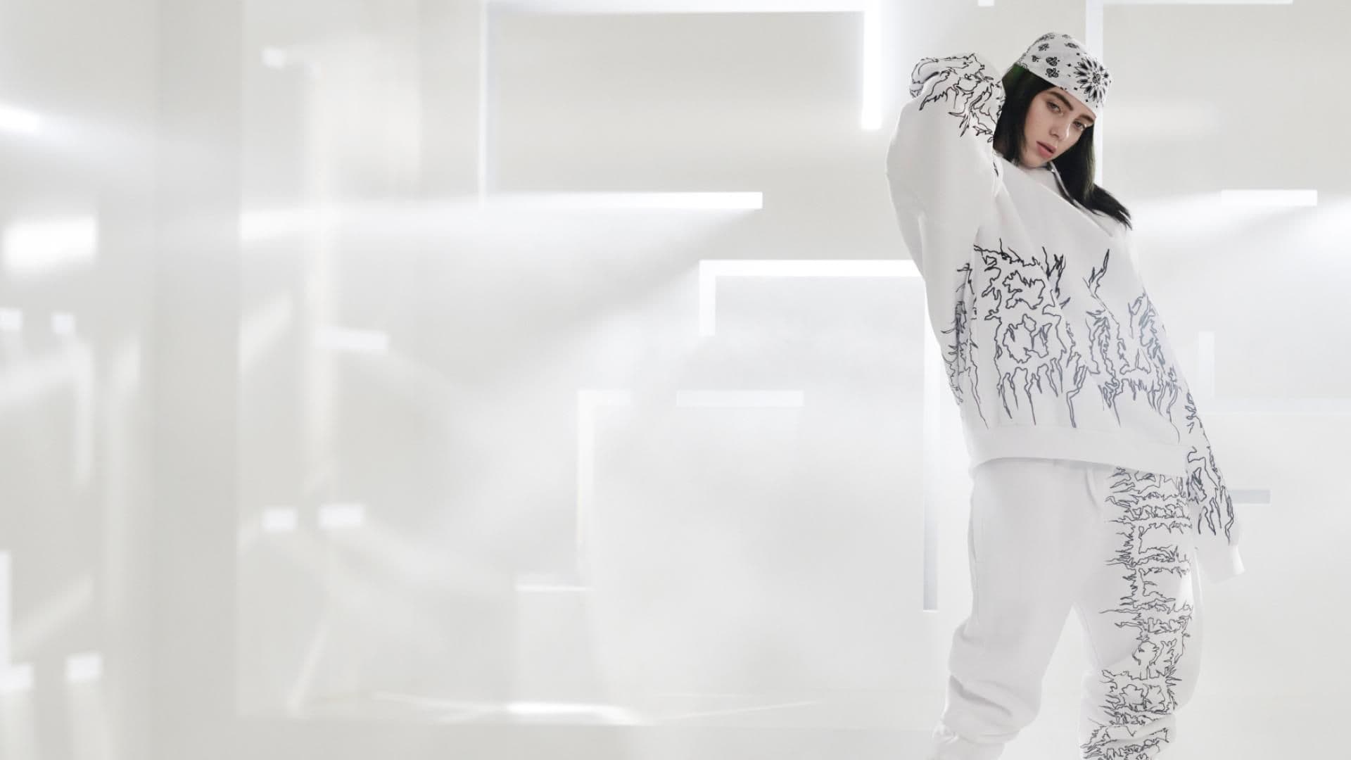 billie-eilish-x-bershka-quer