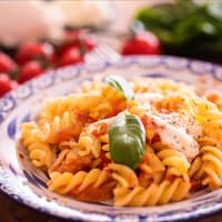 Pasta Chips TikTok Trend Pasta auf dem Teller