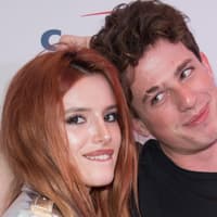 Bella-Thorne-und-Charlie-Puth-quer