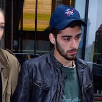 gigi-zayn-kussfoto-quer gigi-zayn-kussfoto-quer
