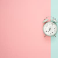 das-sagt-die-uhrzeit-deiner-geburt-ueber-dich-aus