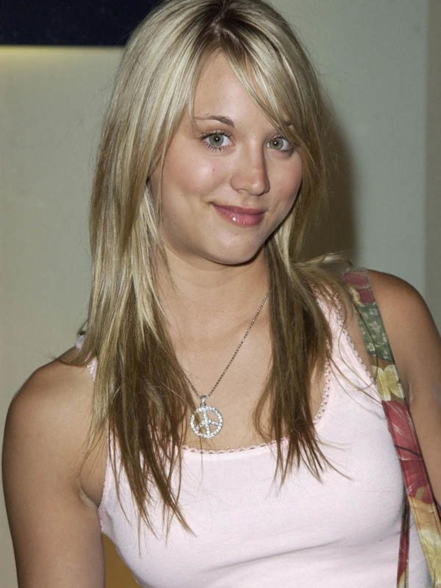 Kaley Cuoco vor ihren Schönheits-OPs Kaley Cuoco vor ihren Schönheits-OPs