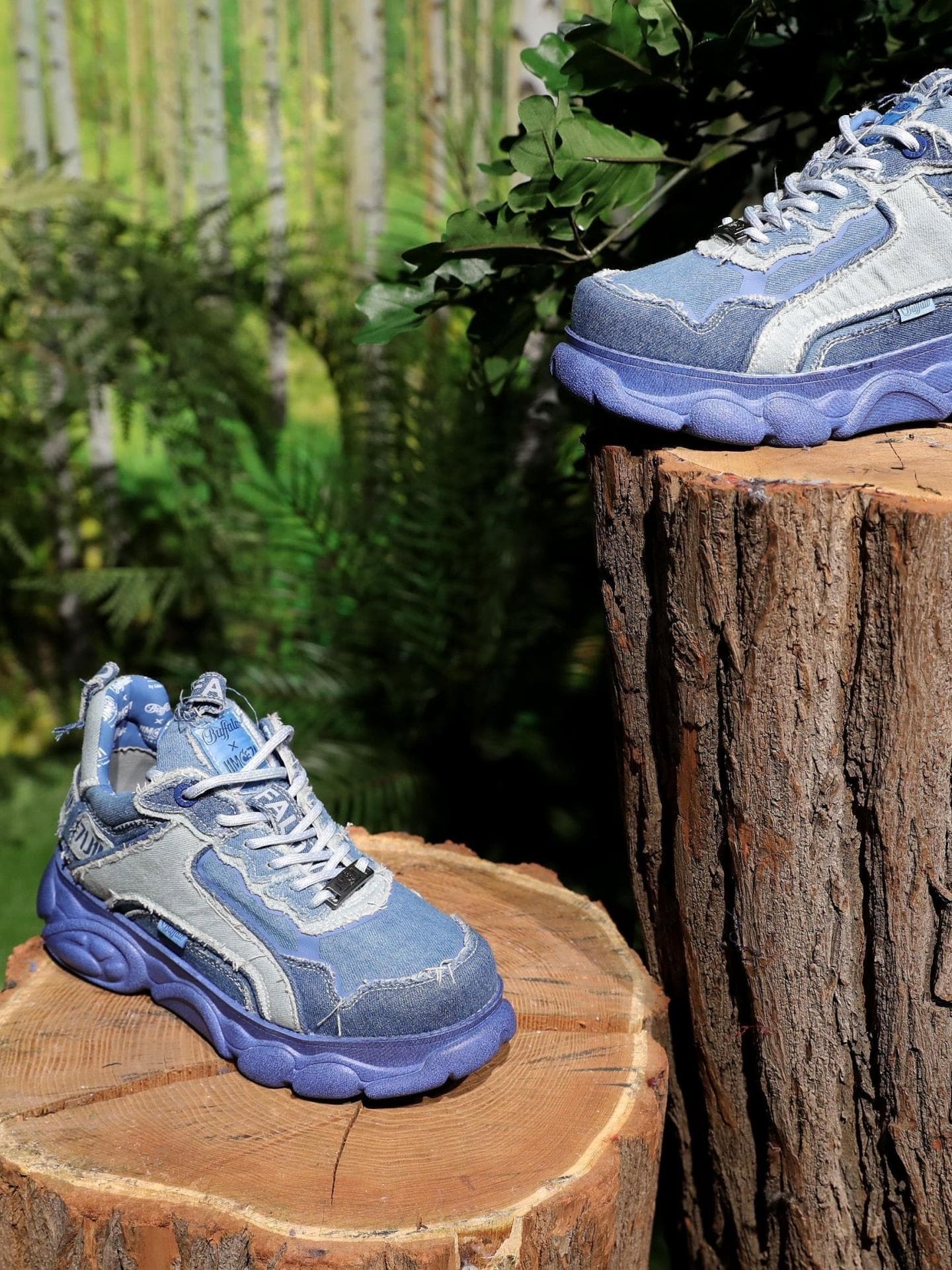 Buffalo x J1Mo71 by Lisa & Lena blau