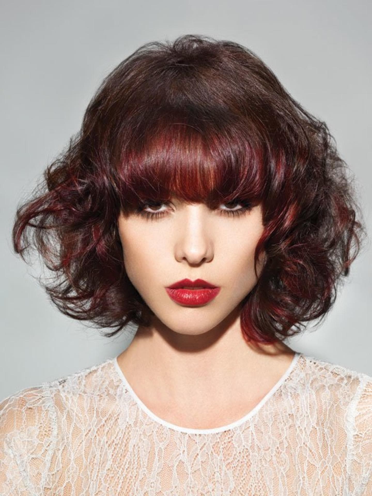 Kurzhaarfrisuren: Locken & Pony