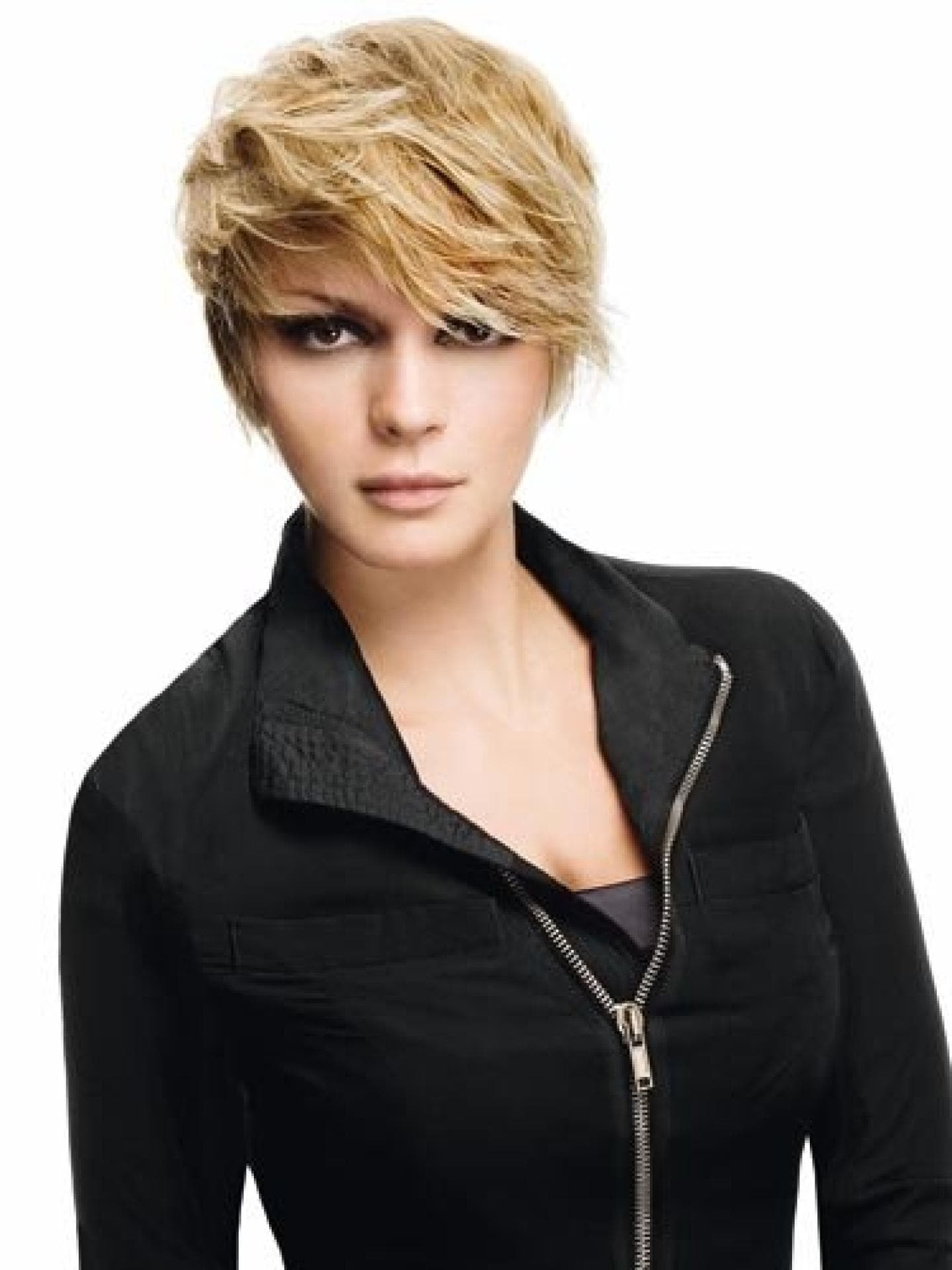 Kurzhaarfrisuren: Strähnchen-Look