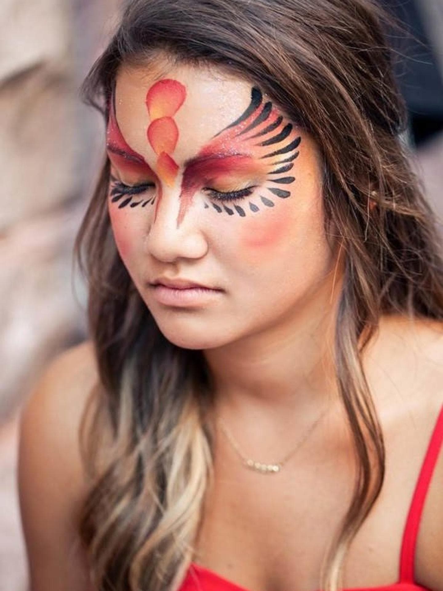 Karnevals-Make-up: Phönix