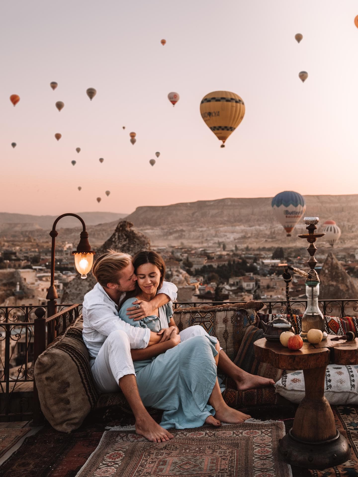 Reiseinfluencer bereisen die Welt