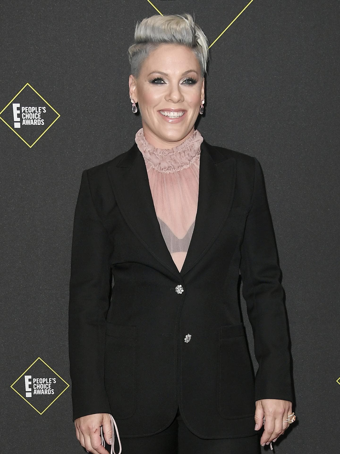 P!nk mit Undercut