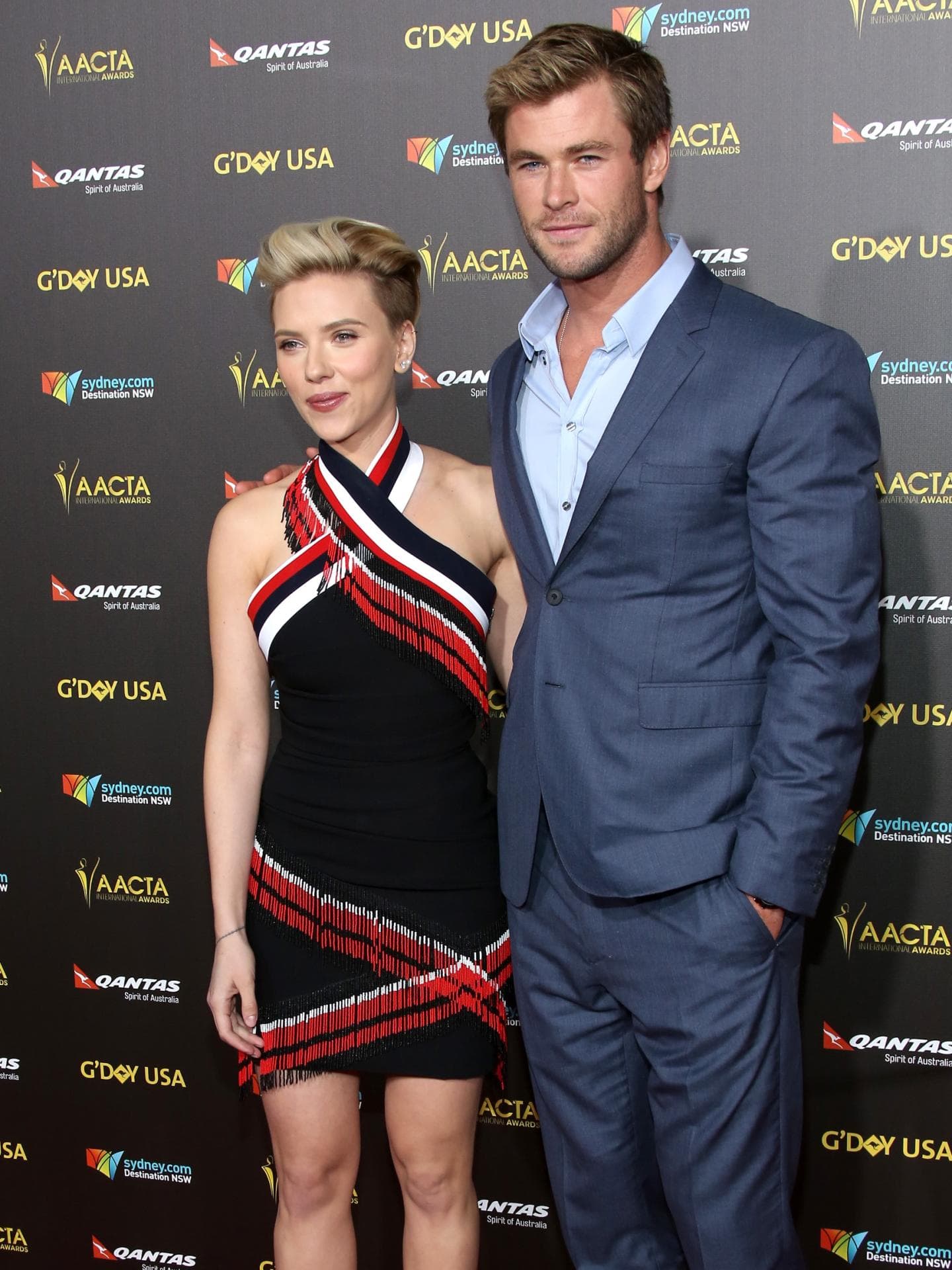 Scarlett Johansson mit Undercut chris hemsworth