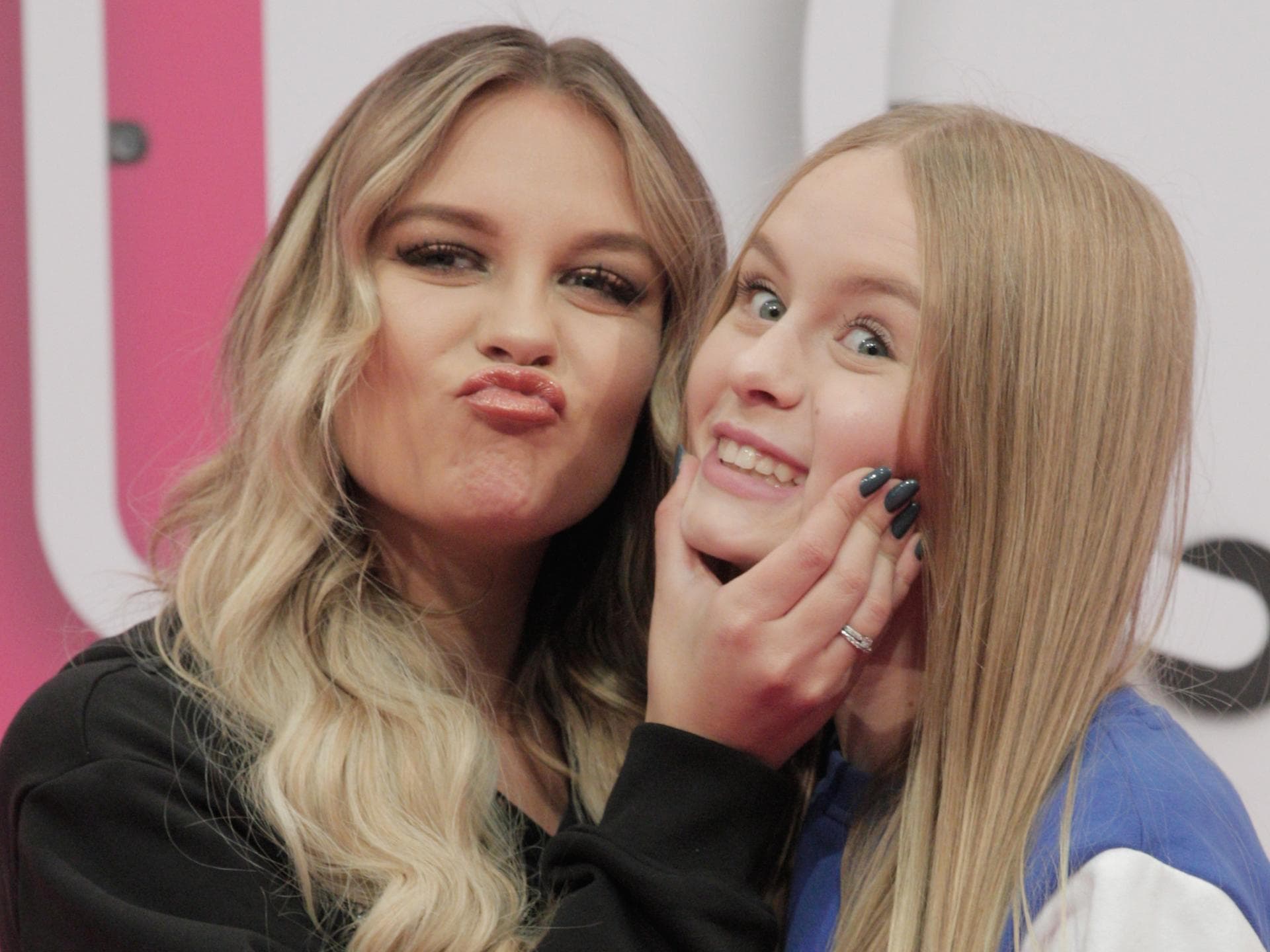 Leni Marie und Dagi Bee sind ein Herz und eine Seele dagi bee schwester leni marie