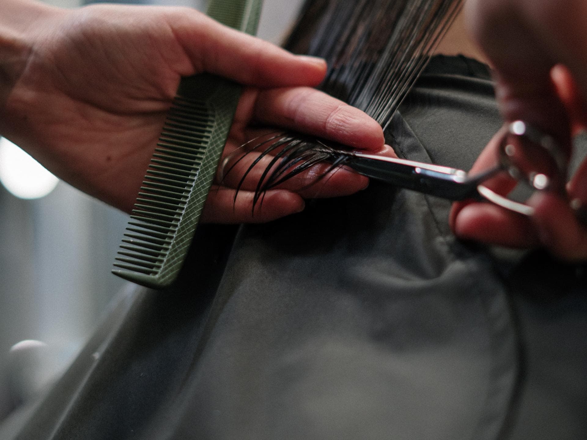 Haare selber schneiden Tipps und Tricks Haare schneiden