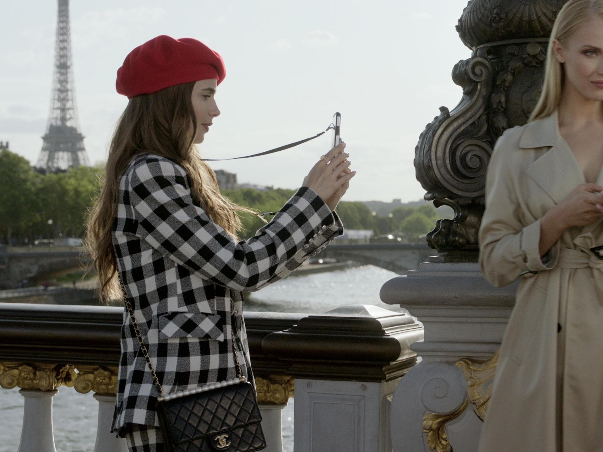Emily in Paris Outfit 