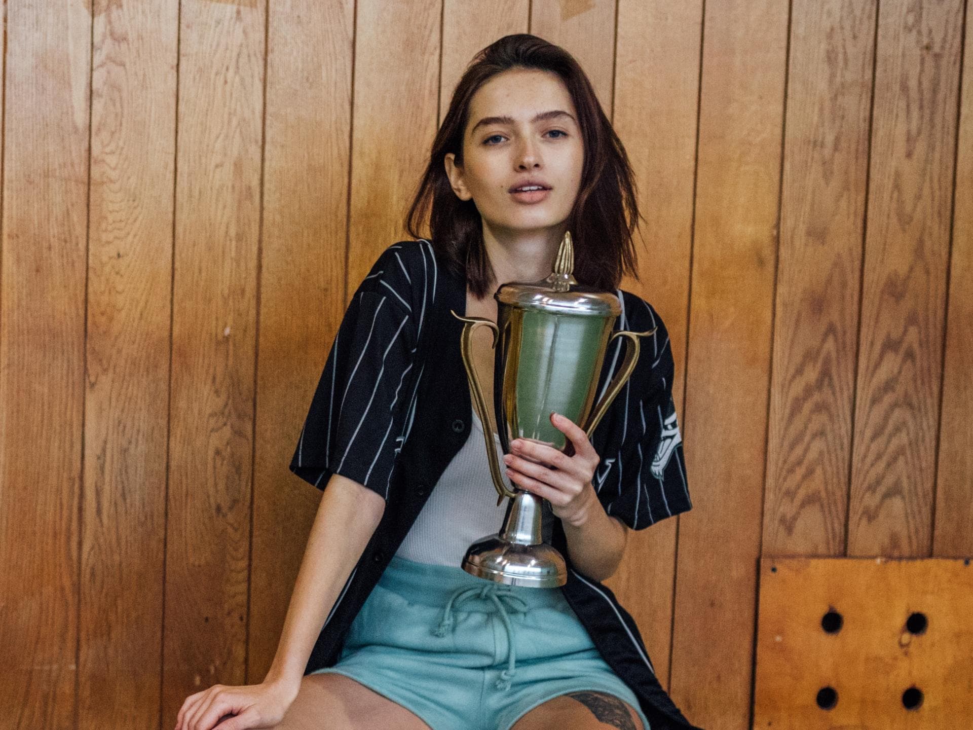 Mädchen mit Pokal