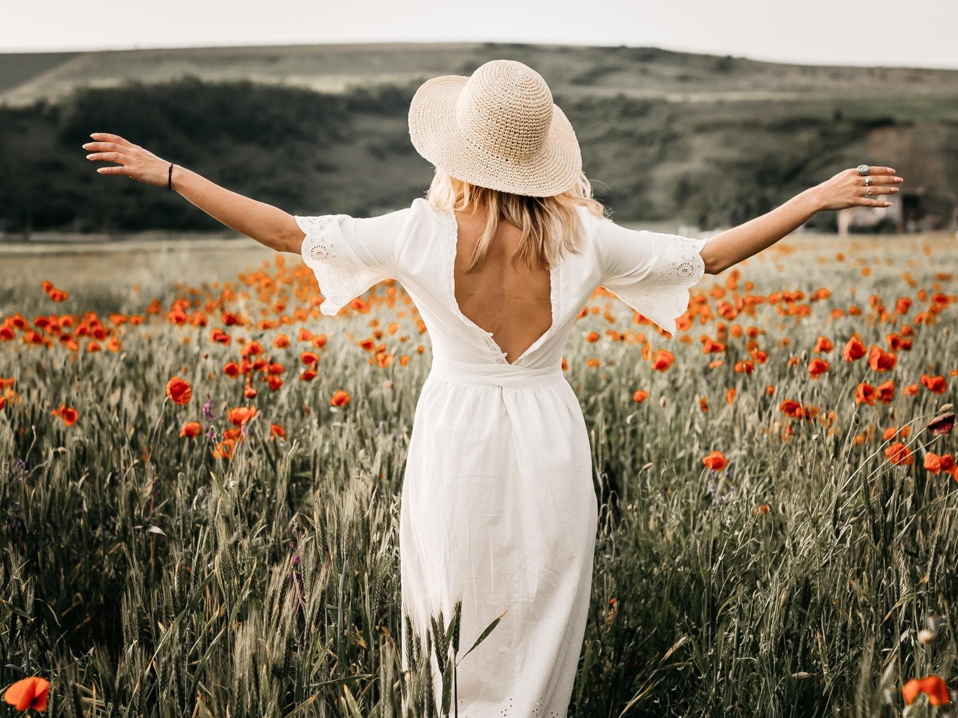 Horoskop Thema Horoskop Thema: Frau im Feld