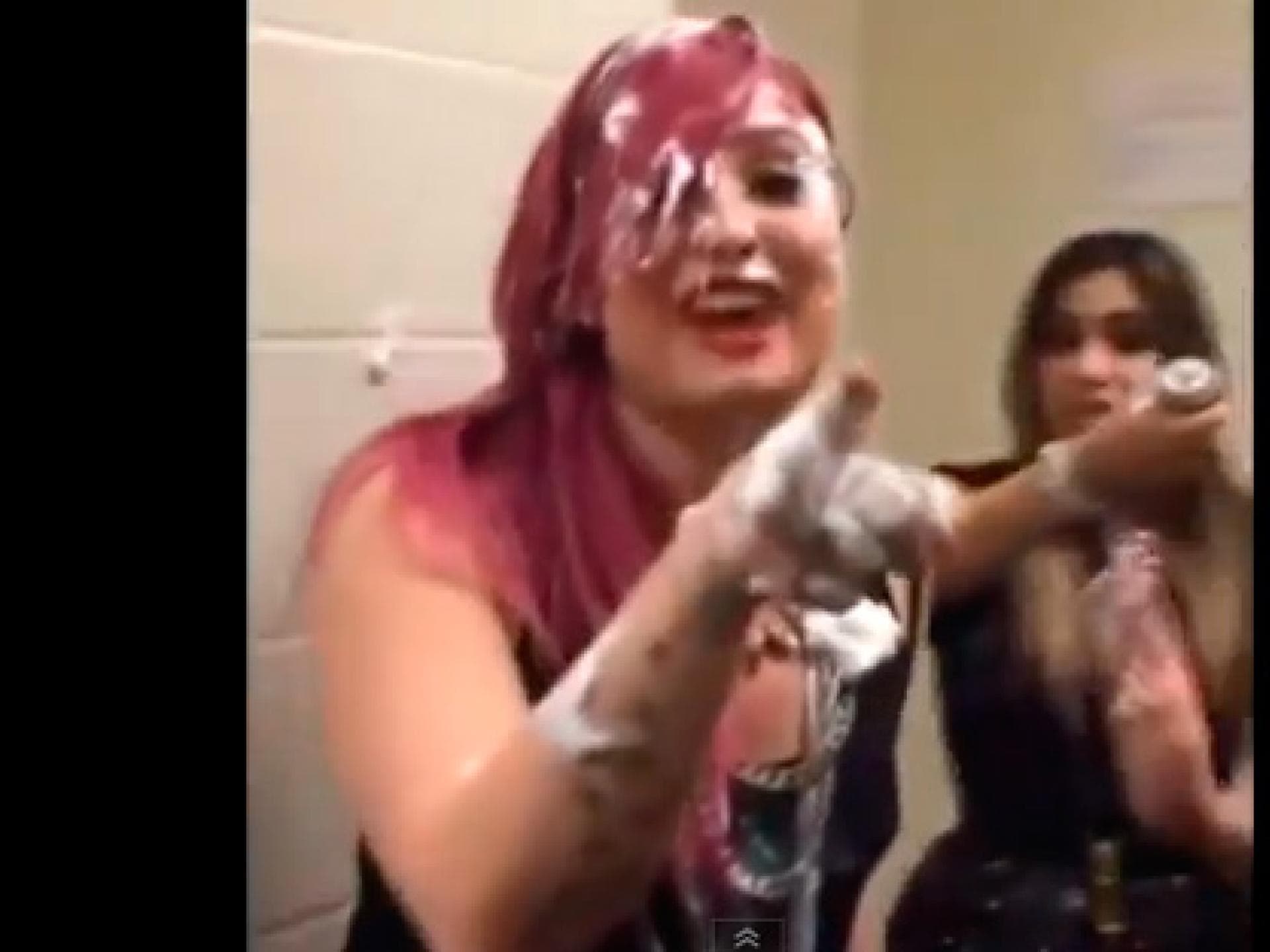 demi-lovato-torte-557-1936596.jpg demi-lovato-torte-557-1936596.jpg