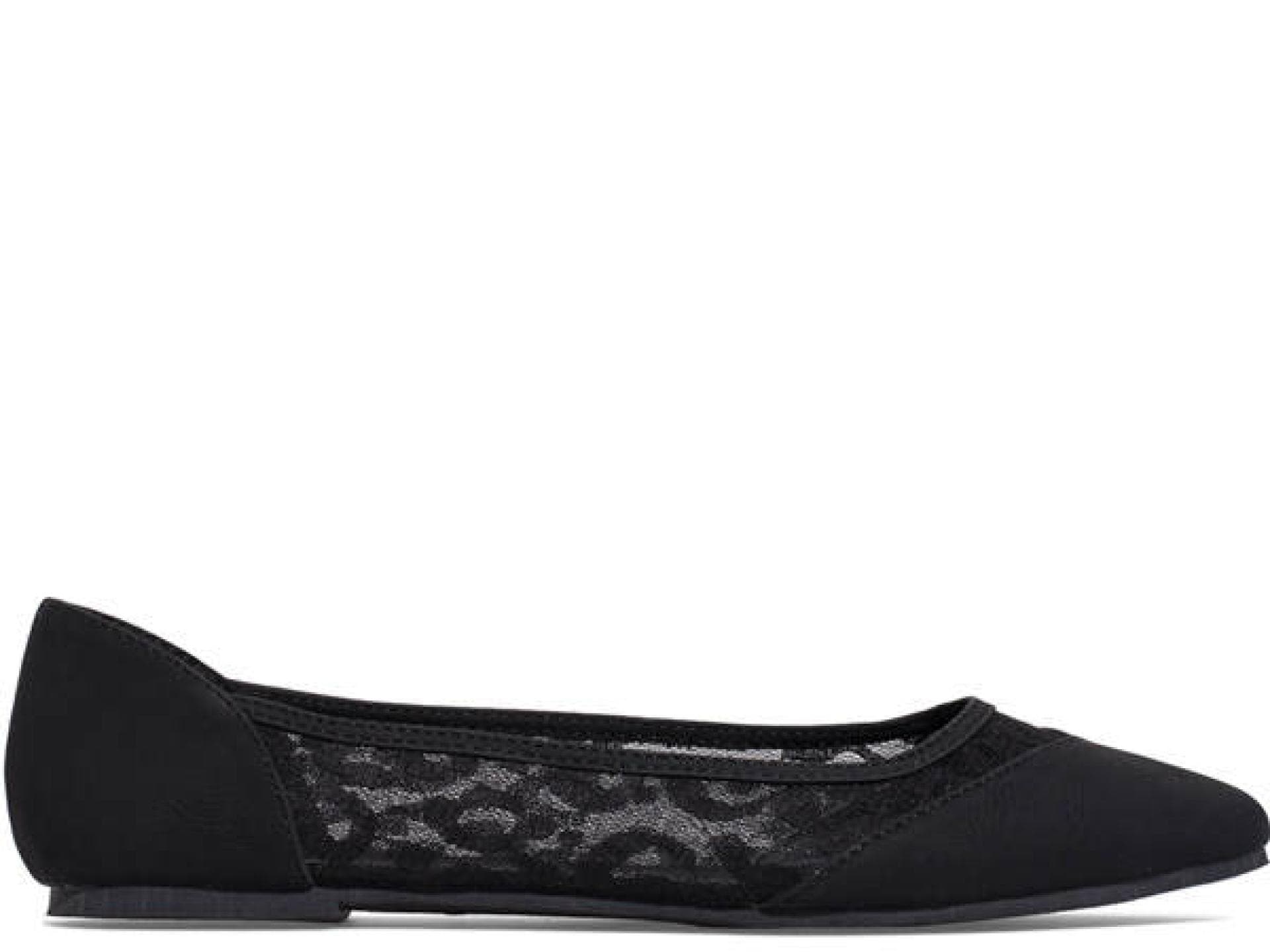 Schwarze Ballerinas mit Spitzeneinsatz von New Yorker