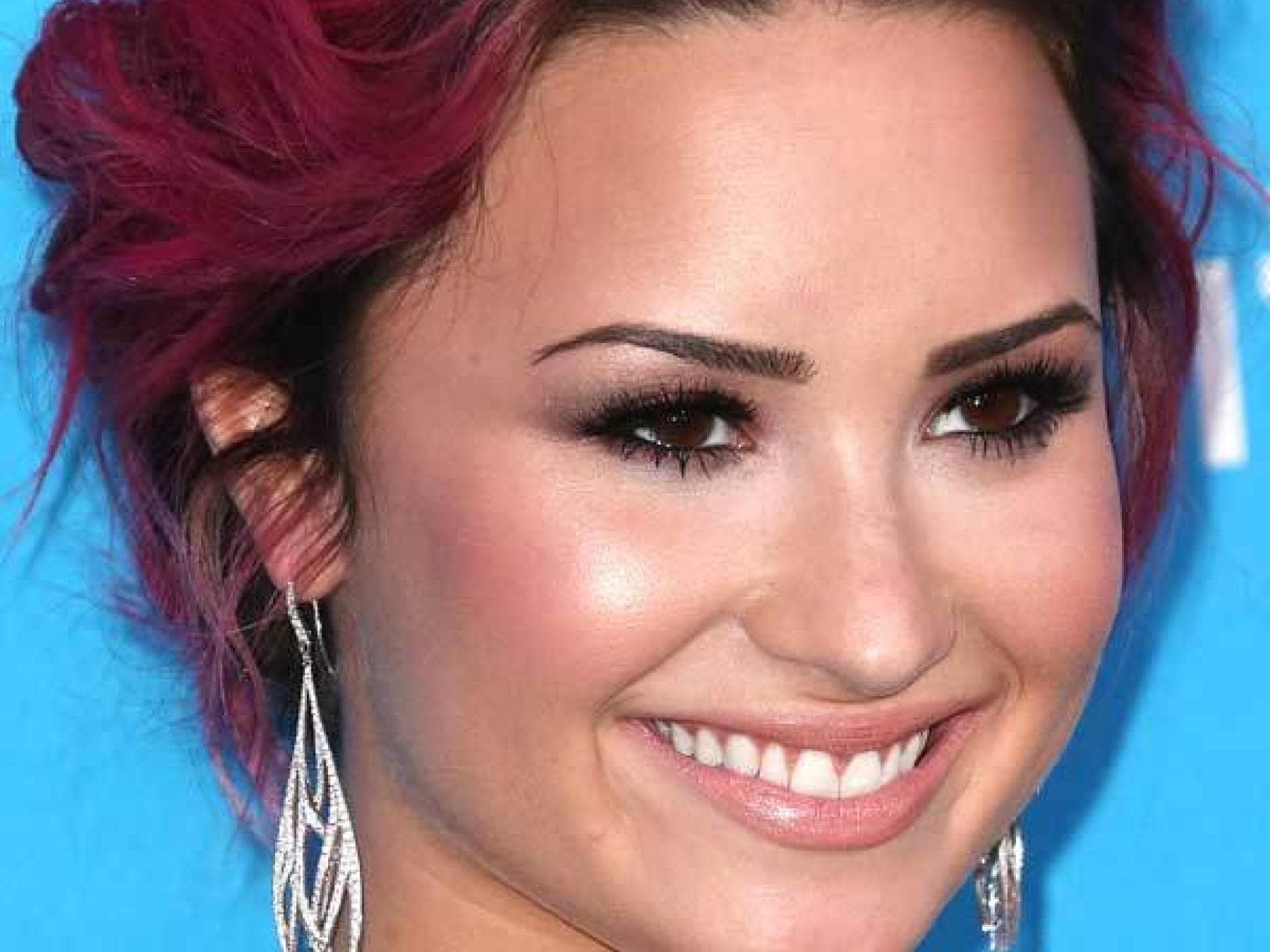 Demi Lovato mit Make-up