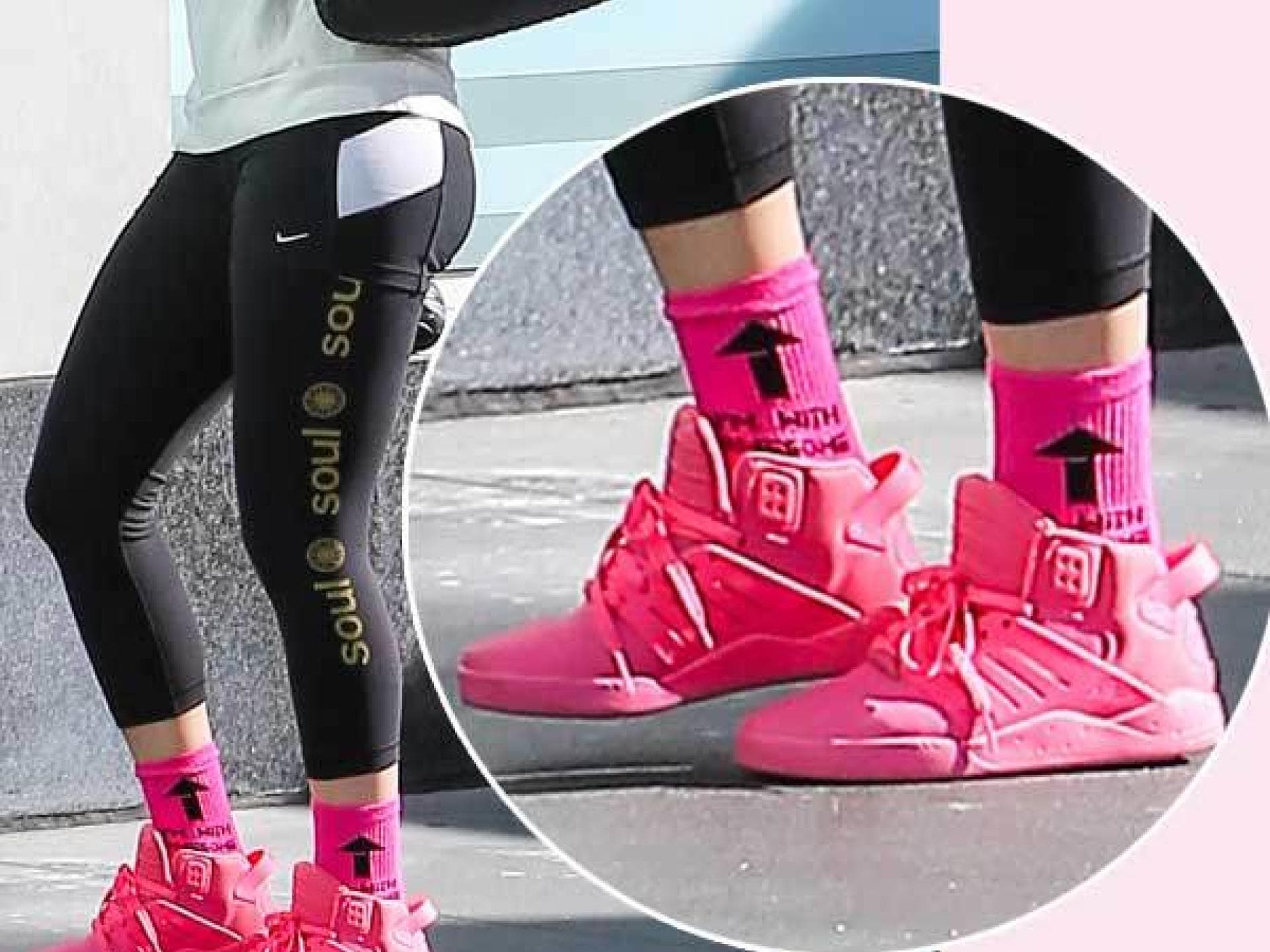 Kaley Cuoco: Knallpinke Sneaker