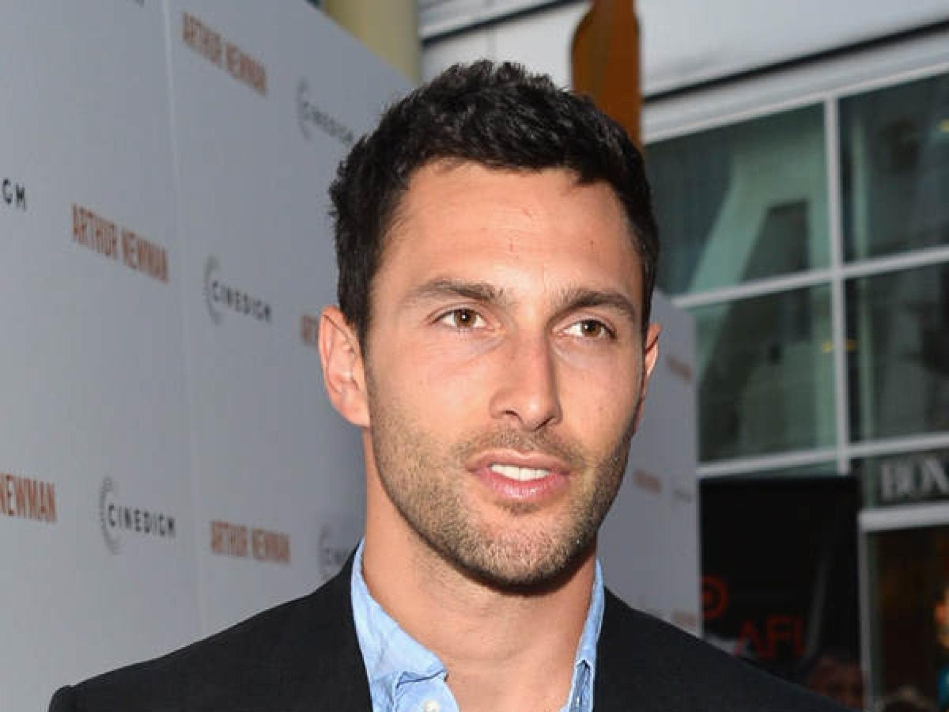 Noah Mills