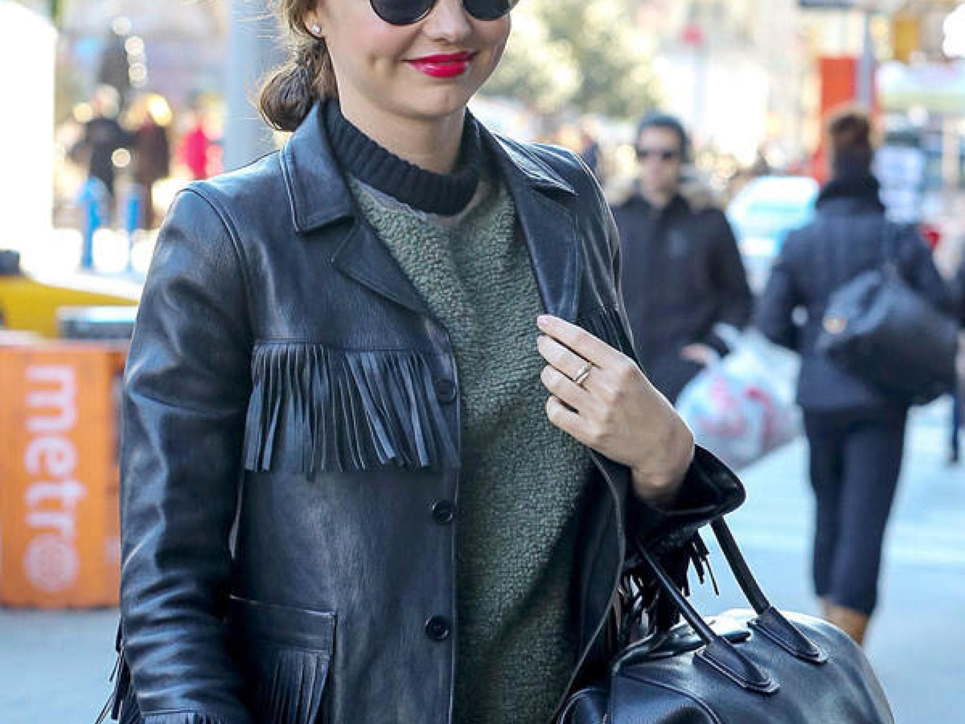 Miranda Kerr: Lederjacke mit Fransen