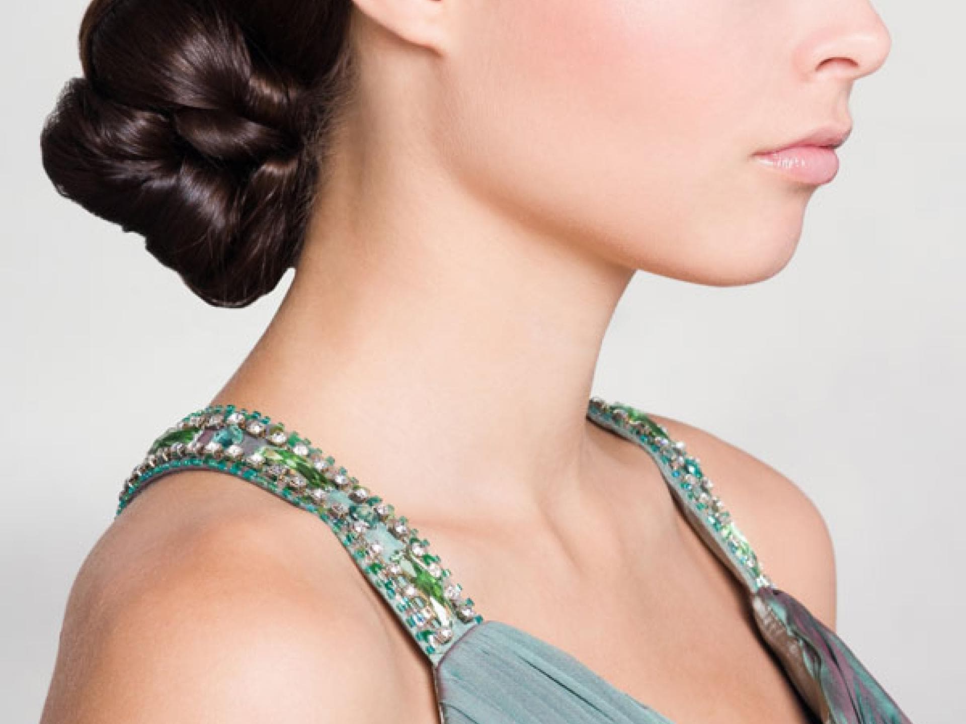 Hochsteckfrisuren für lange Haare