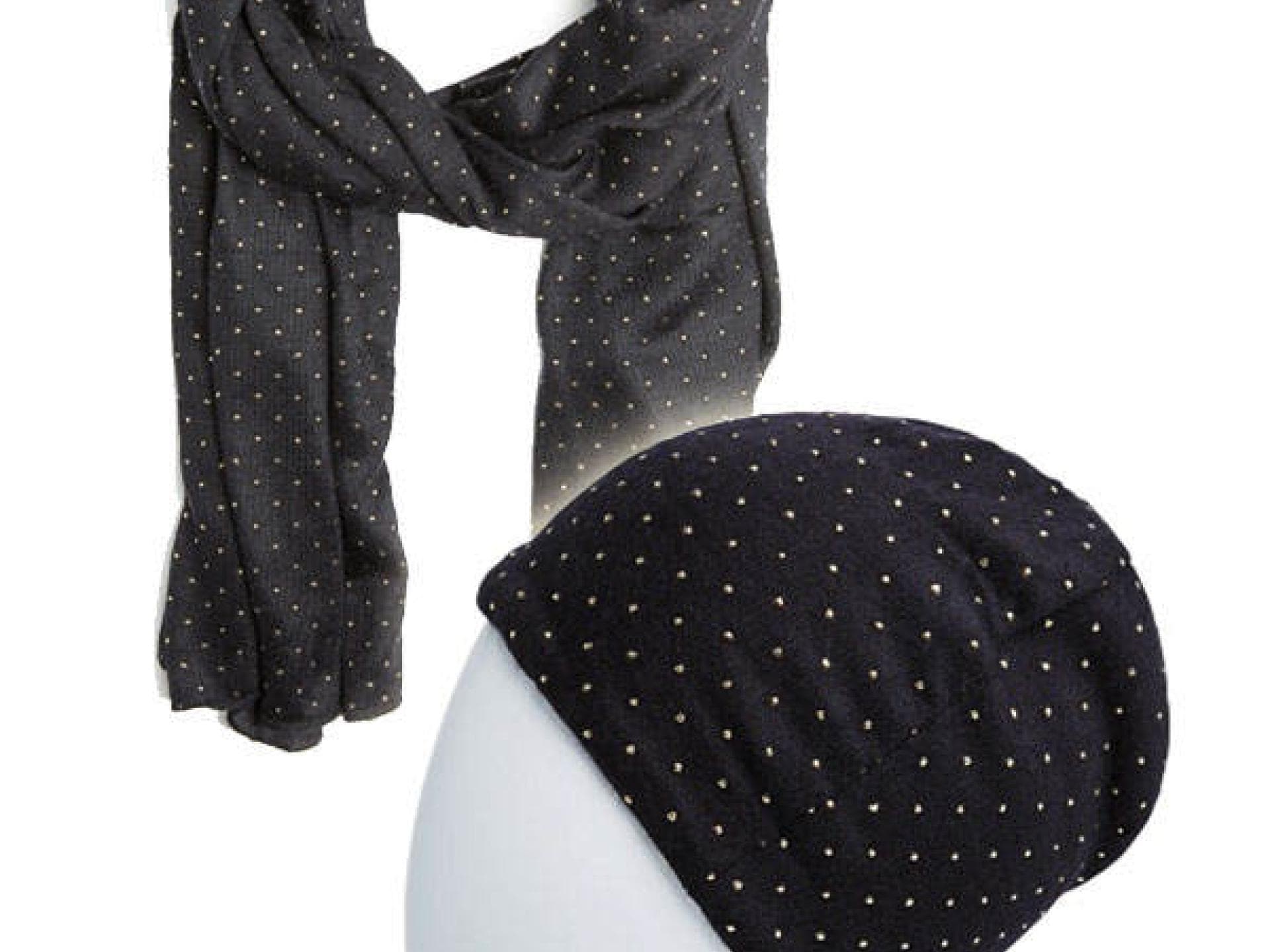 Mütze und Schal mit Nieten von Mango Mütze und Schal mit Nieten von Mango