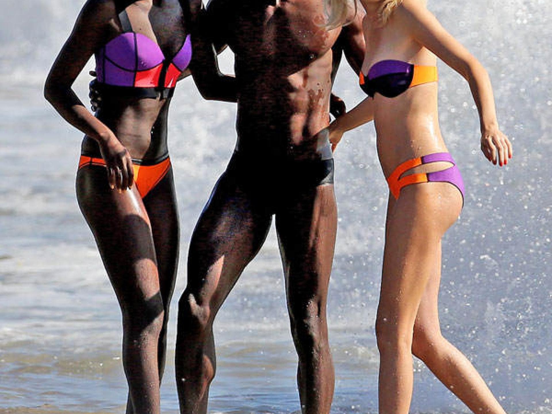 GNTM 2014: Aminata und Simona im Bikini