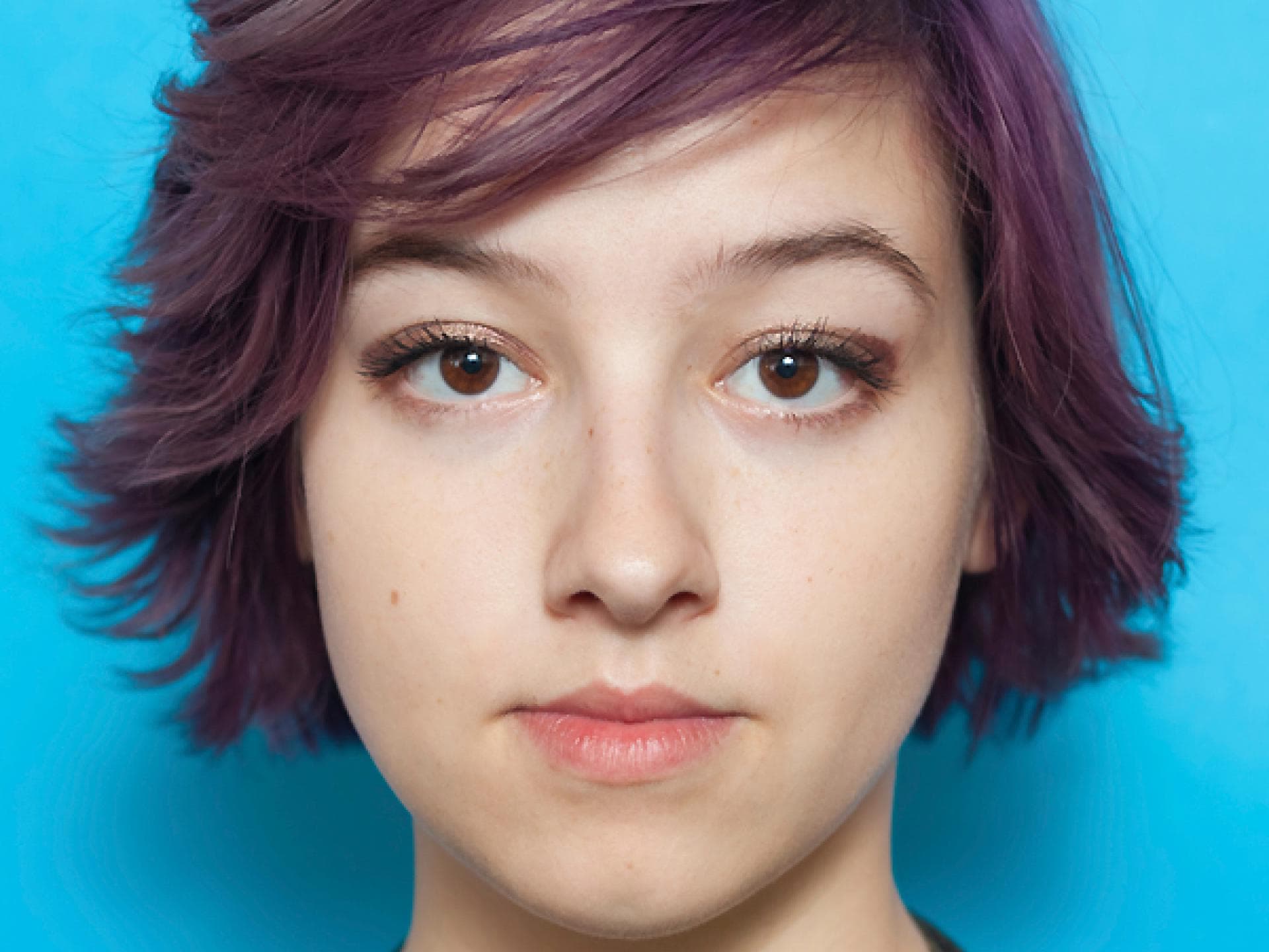 Braune Haare tönen und färben