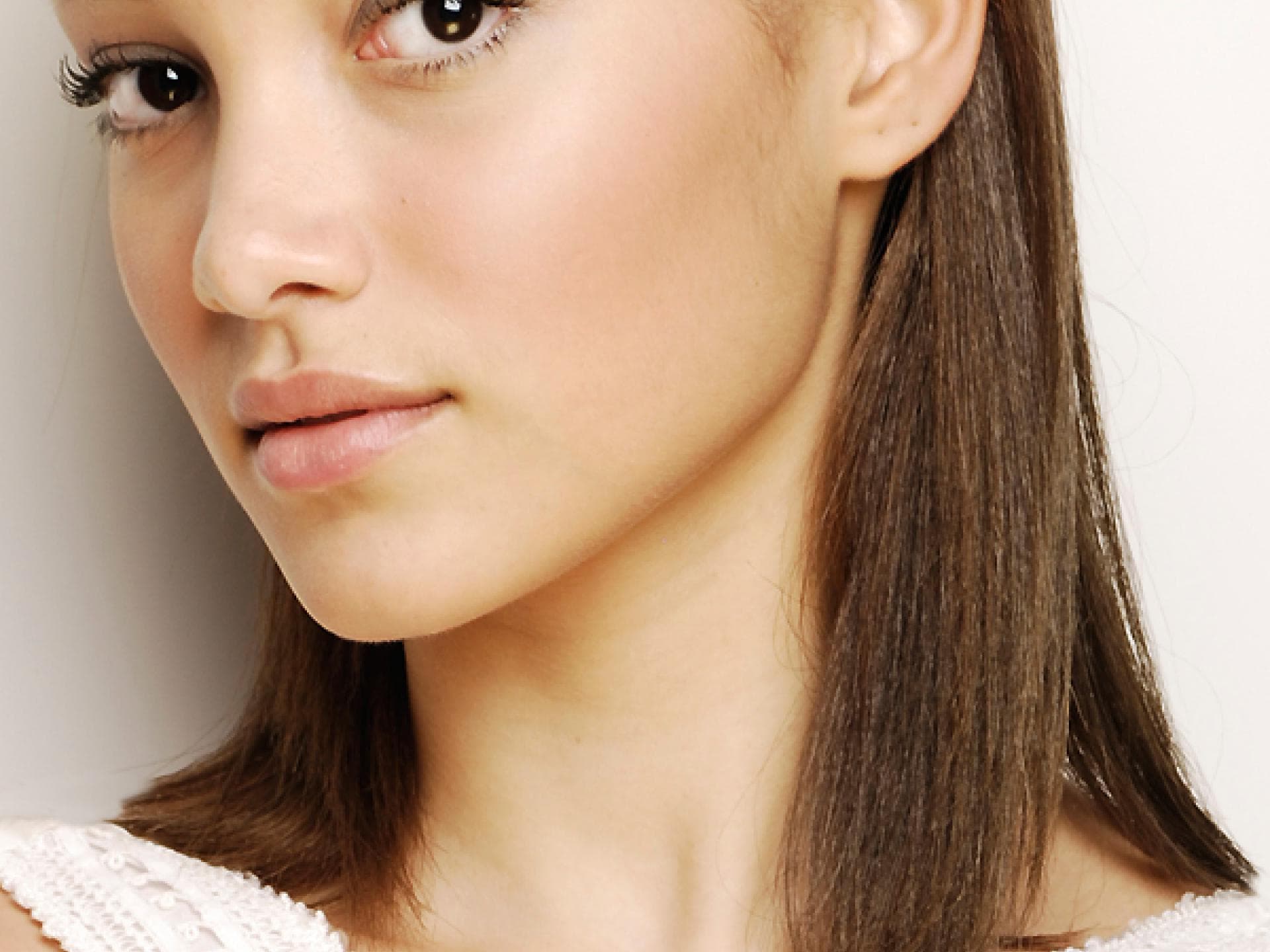 Braune Haare dunkler machen