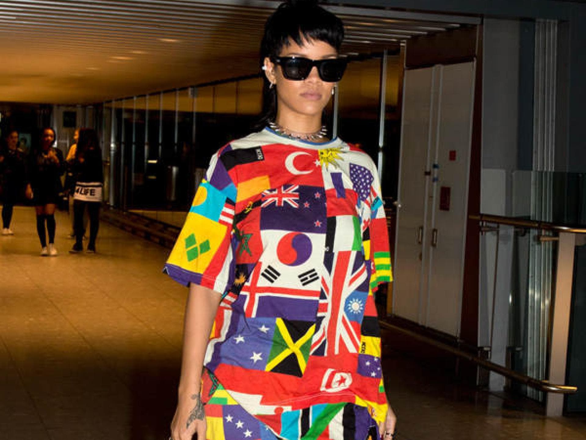 Rihanna im Flaggen-Look Rihanna im Flaggen-Look